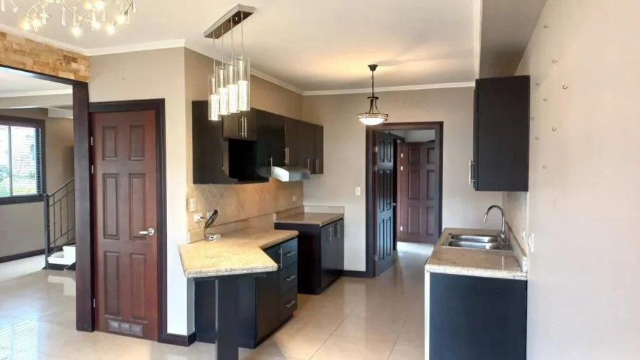venta de casa en san jose moravia - Venta en Moravia — photo 5