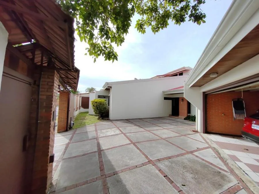 MLS-1673 LS ALQUILER CASA SAN RAFAEL ESCAZU  - Alquiler / Renta en San Rafael Escazu — photo 2