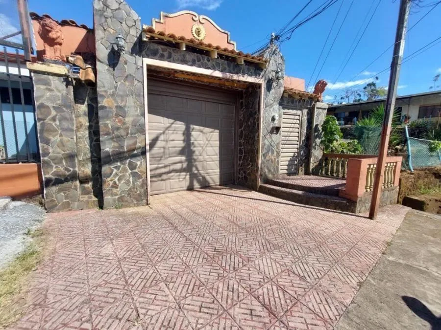 Casa en Venta en Barva, Heredia. RAH 23-2250 - Venta en Barva