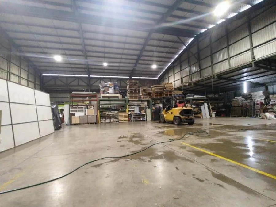Bodega en Venta con uso de suelo múltiple ubicada en Tibas - Venta en Tibás — photo 4
