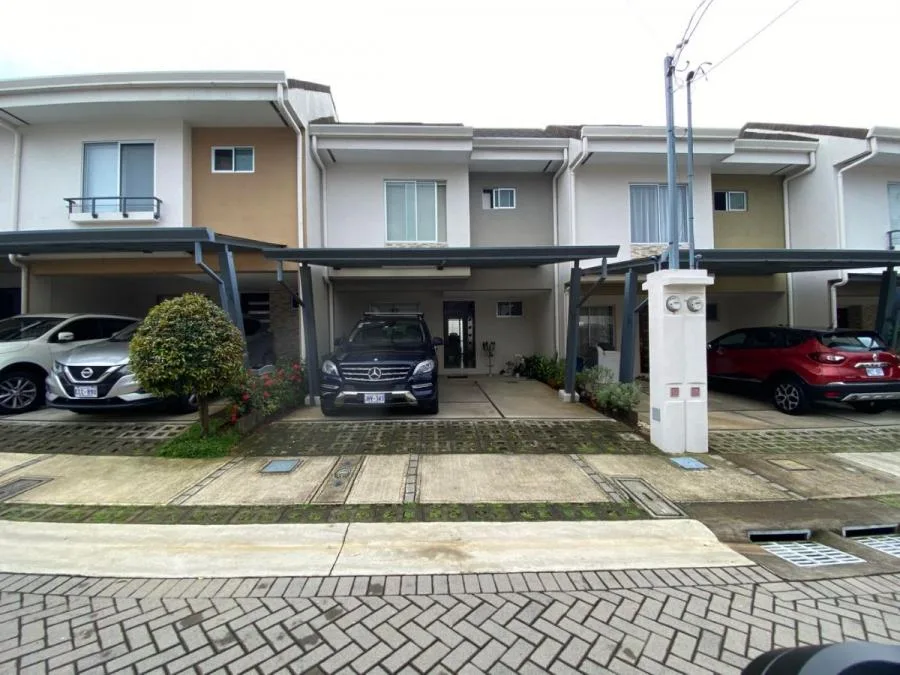 Casa en Venta en Barva de Heredia RAH #23521 - Venta en Barva