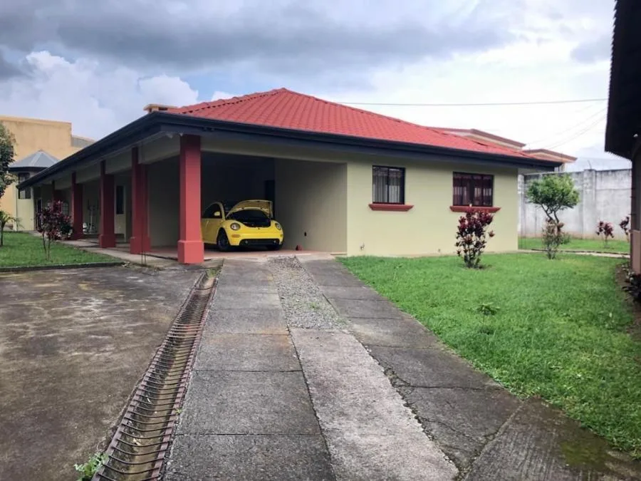 CASA EN VENTA EN SAN MIGUEL, HEREDIA RAH 23537 - Venta en San Miguel