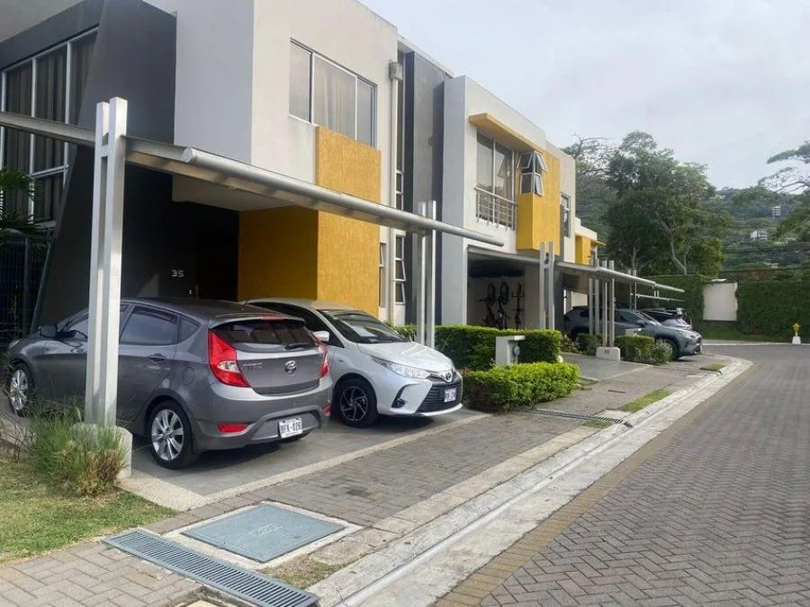 Casa en venta en Santa Ana, San José. RAH 23-3174 - Venta en Santa Ana