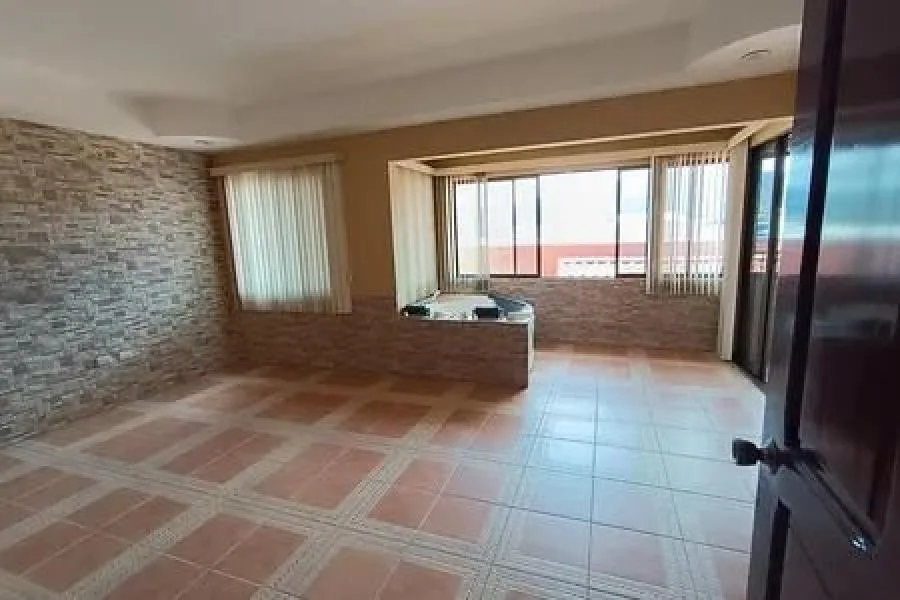 Venta de casa de dos plantas en San Francisco de Heredia #TT8929 - Venta en San Francisco — photo 3
