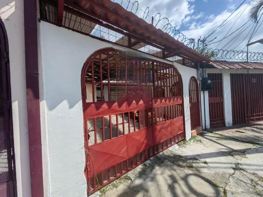 CASA EN VENTA EN LOMA LINDA, DESAMPARADOS RAH 233561  - Venta en Desamparados