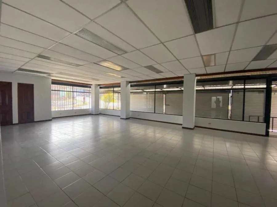 Edificio en Alquiler en Goicoechea, San José. RAH 24-751 - Alquiler / Renta en Goicoechea — photo 2
