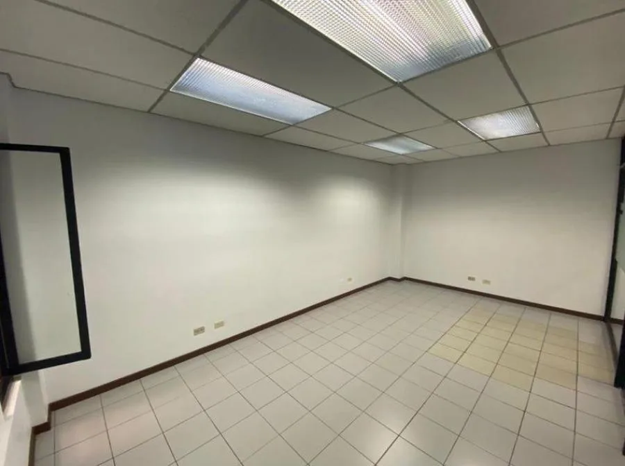 Edificio en Alquiler en Goicoechea, San José. RAH 24-751 - Alquiler / Renta en Goicoechea — photo 5