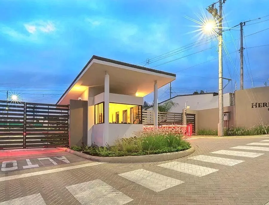Venta de Casa en Ulloa Heredia en Condominio MGA - Venta en Heredia