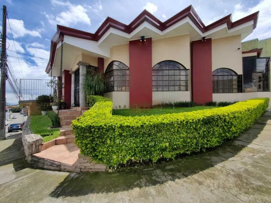 CASA EN VENTA EN SAN ANTONIO DE CORONADO RAH 233556  - Venta en Vasquez de Coronado