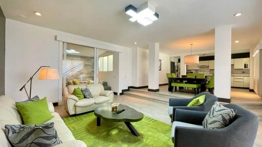 VENTA DE CASAEN CONDOMINIO  EN SAN RAFAEL DE ESCAZU PBR - Venta en Escazú