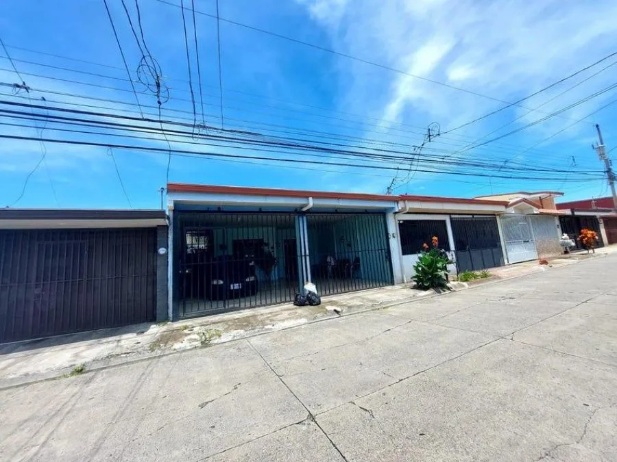 Venta de Casa en El Coyol, Alajuela. RAH 25-788 - Venta en Alajuela