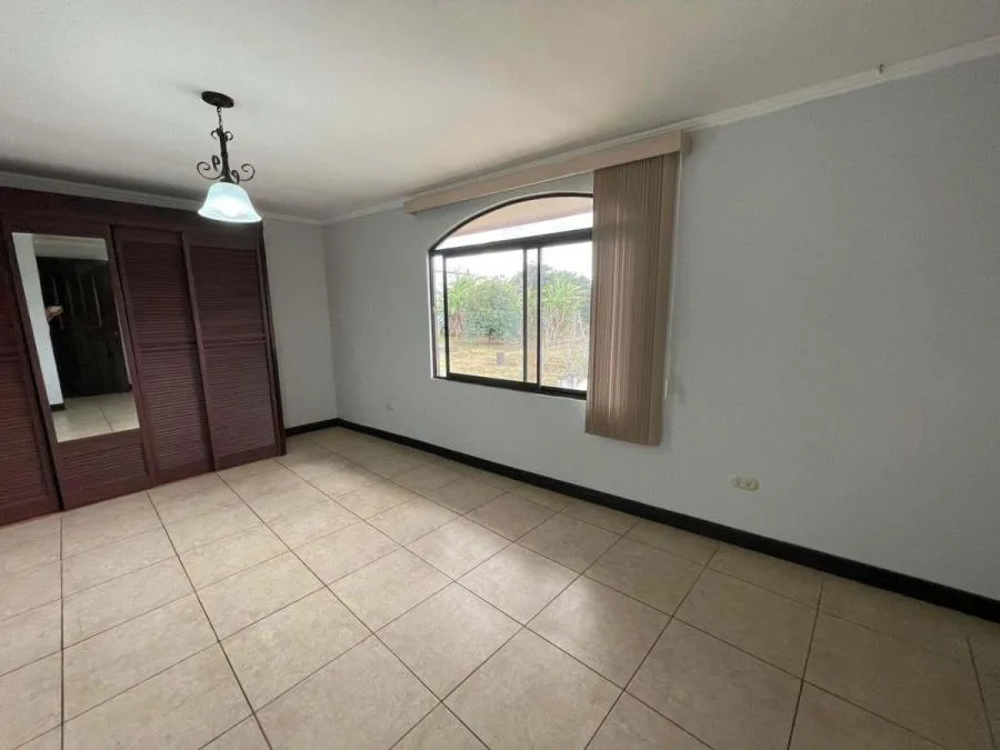 CASA EN ALQUILER EN SAN VICENTE DE MORAVIA RAH 24639  - Alquiler / Renta en Moravia — photo 2
