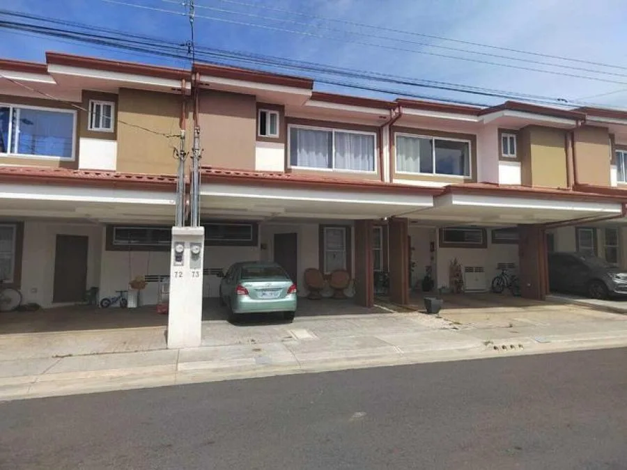 Hermosa casa en venta. Alajuela MLS 23-1790 - Venta en Desamparados