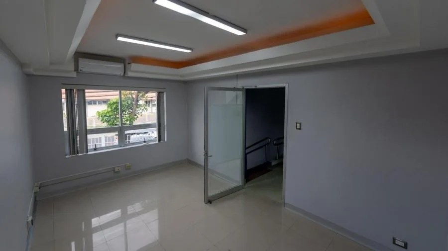 MLS-24-1556 LS ALQUILER EDIFICIO COMERCIAL LA URUCA SAN JOSE - Alquiler / Renta en LA URUCA SAN JOSE — photo 2