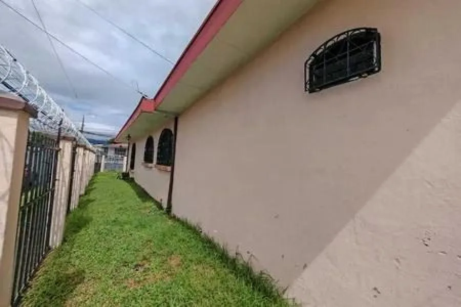 Venta de casa de una planta en Mata de Plátano, Goicoechea #TT6988 - Venta en Goicoechea — photo 2