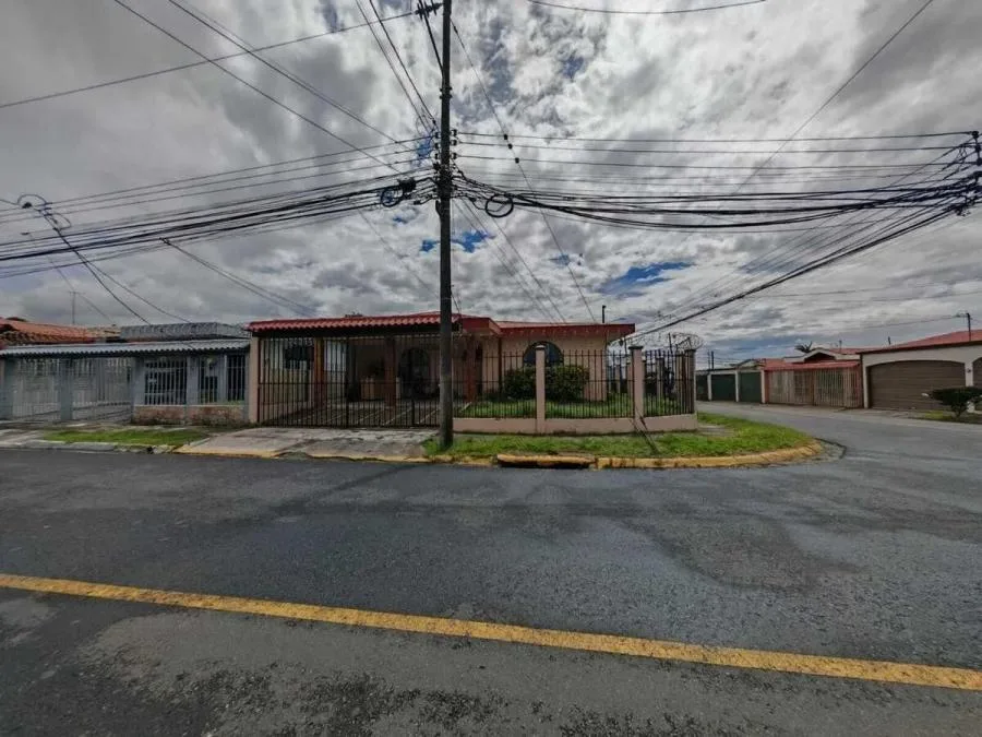 Venta de casa de una planta en Mata de Plátano, Goicoechea #TT6988 - Venta en Goicoechea — photo 4