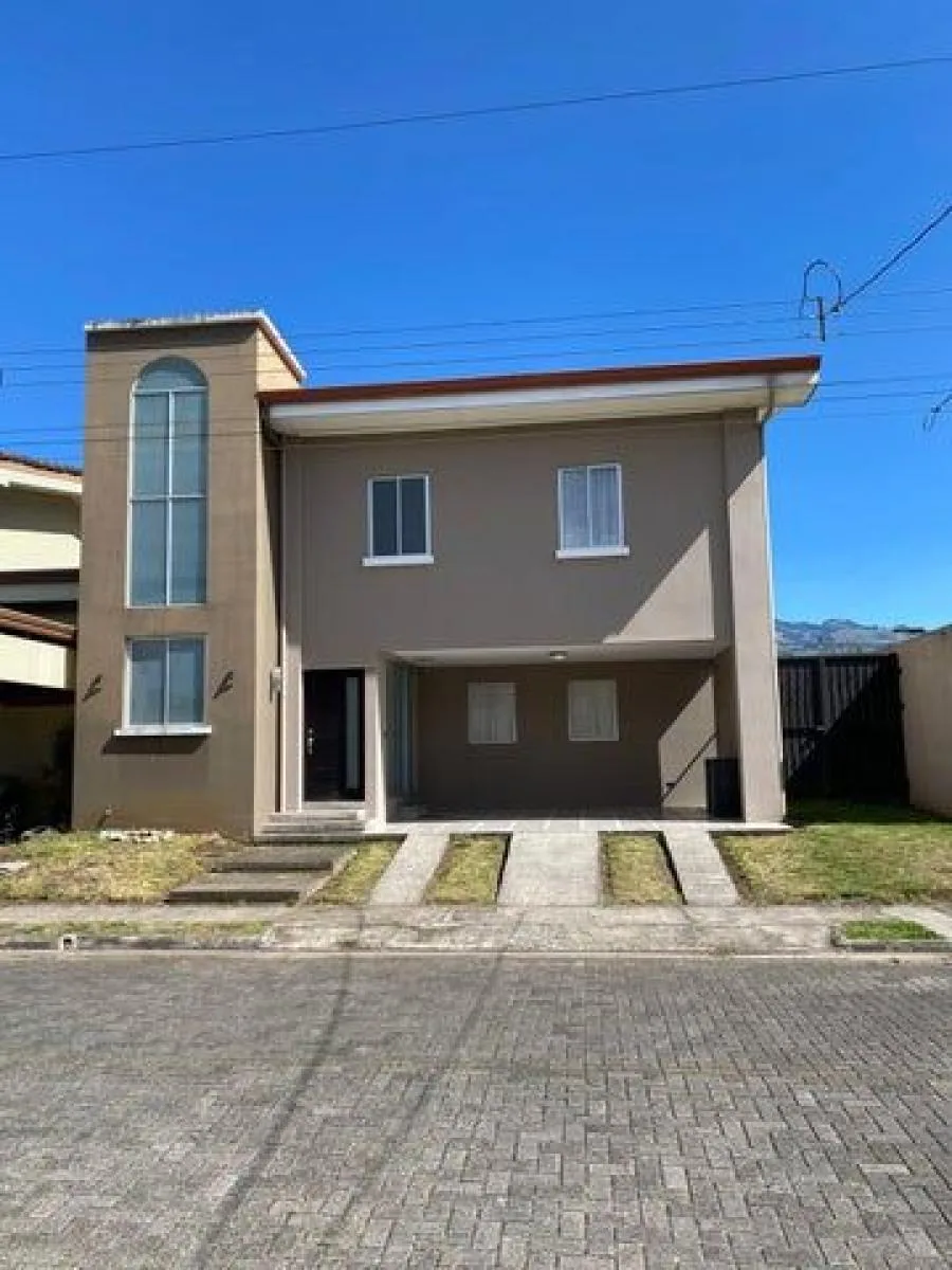 Alquiler de Casa en Cartago. - Alquiler / Renta en Dulce Nombre