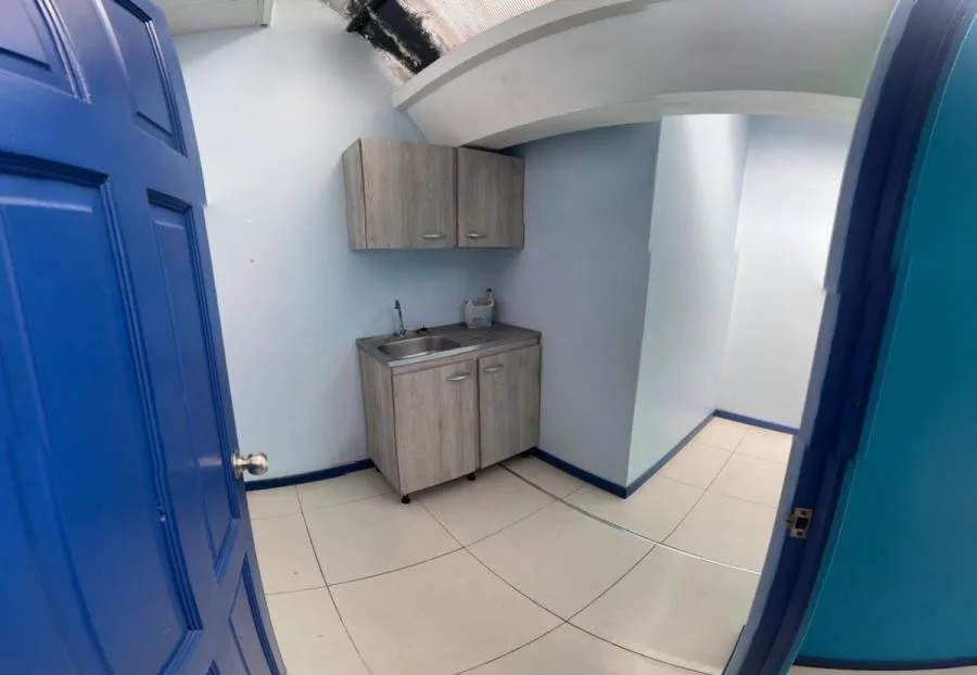 Alquiler de Preciosa Oficina en Goicoechea, San José / Mls. 26-433 OFC JB - Alquiler / Renta en Goicoechea — photo 2