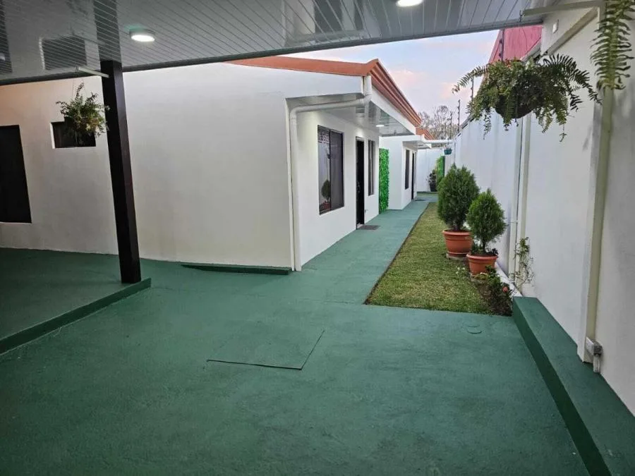 Venta de 2 Casas en San Rafael, Heredia. RAH 24-1670 - Venta en San Rafael