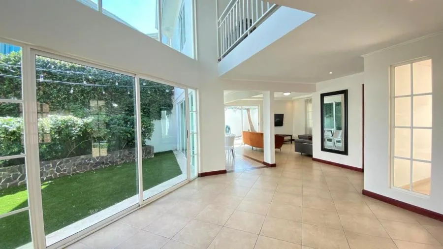 Casa en Alquiler en San Rafael de Escazû. MLS 25-954 (JA) - Alquiler / Renta en Escazú