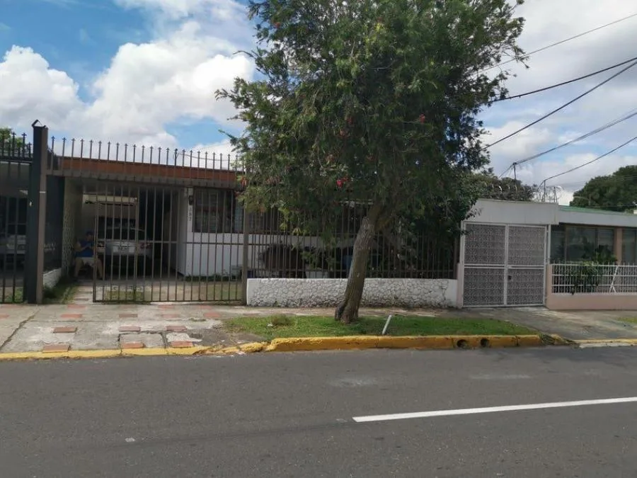 Venta de Casa +8 Apartamentos ideal para inversión en Hatillo  26-2124 - Venta en San José