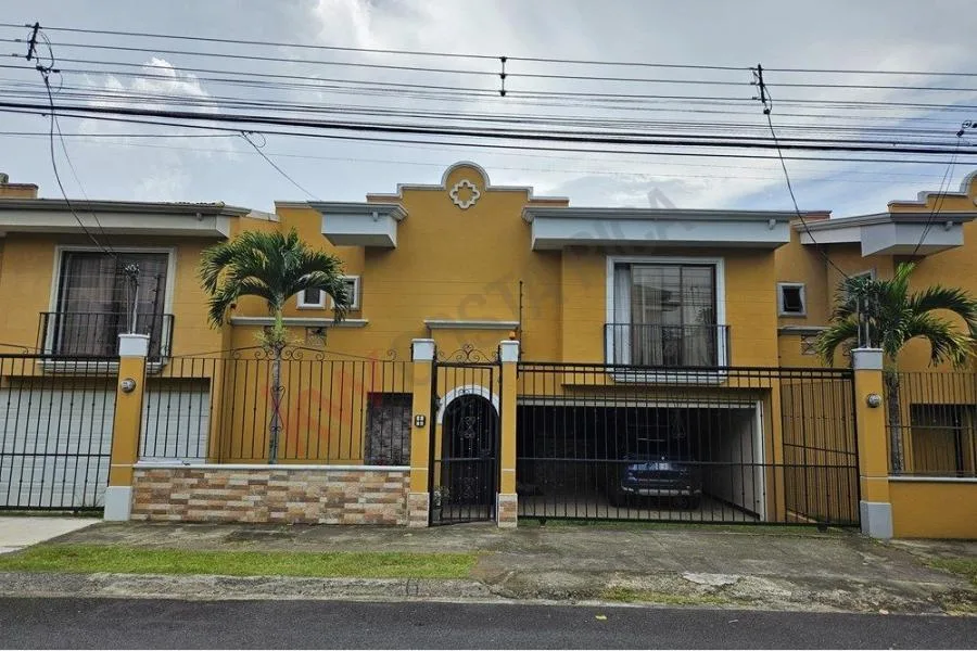 Venta de casa en Residencial en Guayabos, Curridabat US$ 265.000 #6226 - Venta en Curridabat
