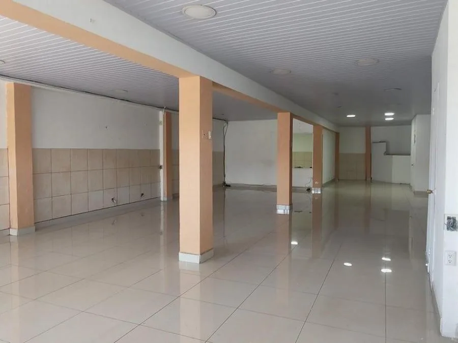 Local Comercial en Alquiler en Tibás, San José. MLS 24-616 - Alquiler / Renta en Tibás — photo 2