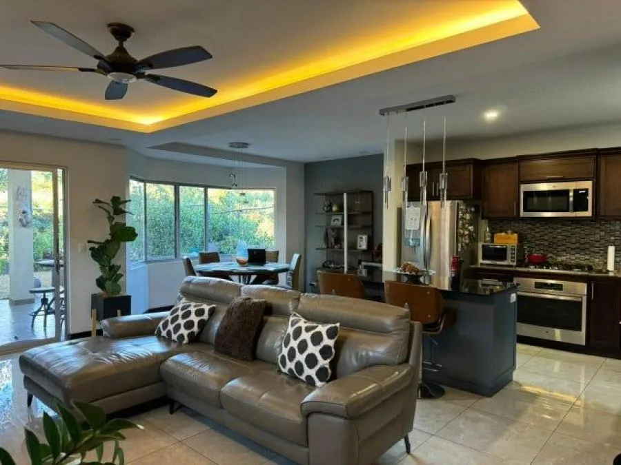 Venta de casa en Barva de Heredia - Venta en Barva