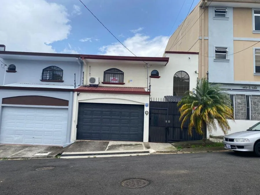 CASA EN VENTA EN ROHRMOSER, SAN JOSÉ RAH 24601  - Venta en Pavas