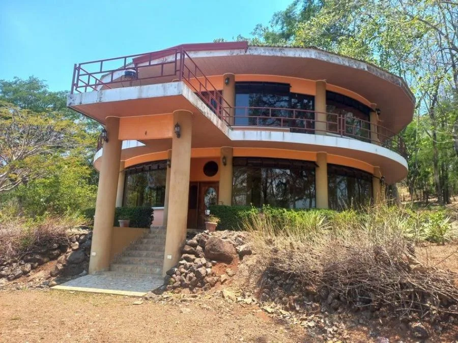 CASA EN VENTA EN OROTINA, cod: CTL 23-1324 - Venta en Orotina