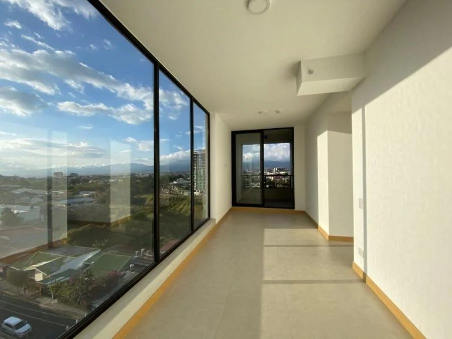 Venta de Apartamento de 2 niveles en Escalante MGA - Venta en San José — photo 4