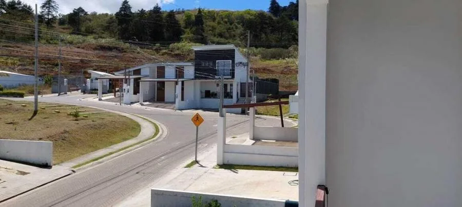 Venta de Casa en Agua Caliente, Cartago. - Venta en Aguacaliente