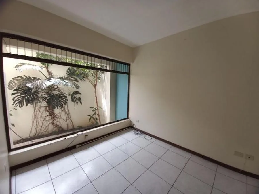 Se Vende Casa en San José, Montes de Oca - Venta en Montes de Oca — photo 2