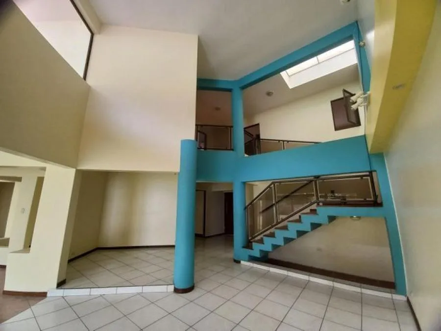 Se Vende Casa en San José, Montes de Oca - Venta en Montes de Oca — photo 3