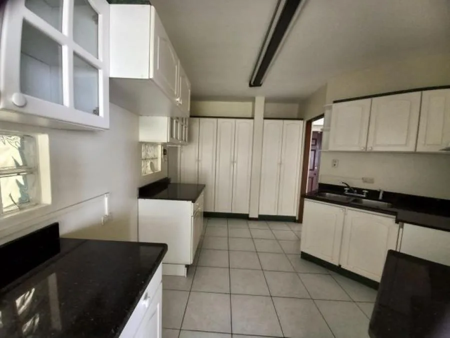 Se Vende Casa en San José, Montes de Oca - Venta en Montes de Oca — photo 5