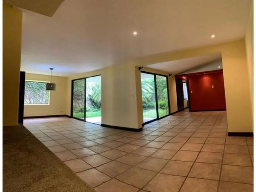 Venta de Casa en Escazu, Alto las Palomas 5RH7189034 - Venta en Escazú