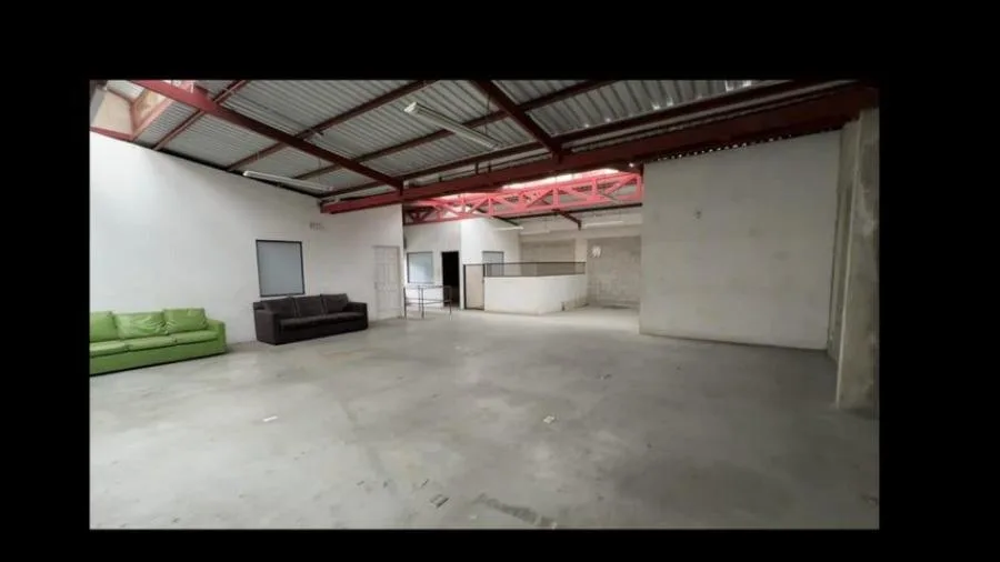 Venta de Ofi Bodega Comercial e Industrial en Goicoechea, San José. RAH 25-76 - Venta en Goicoechea — photo 3