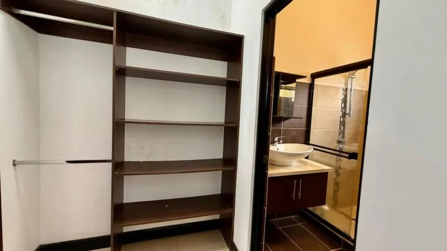 Venta de Casa en Moravia-La Trinidad. RAH 26-1293  - Venta en Moravia — photo 3