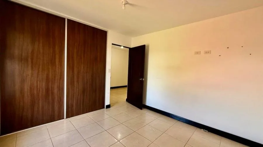 Venta de Casa en Moravia-La Trinidad. RAH 26-1293  - Venta en Moravia — photo 5
