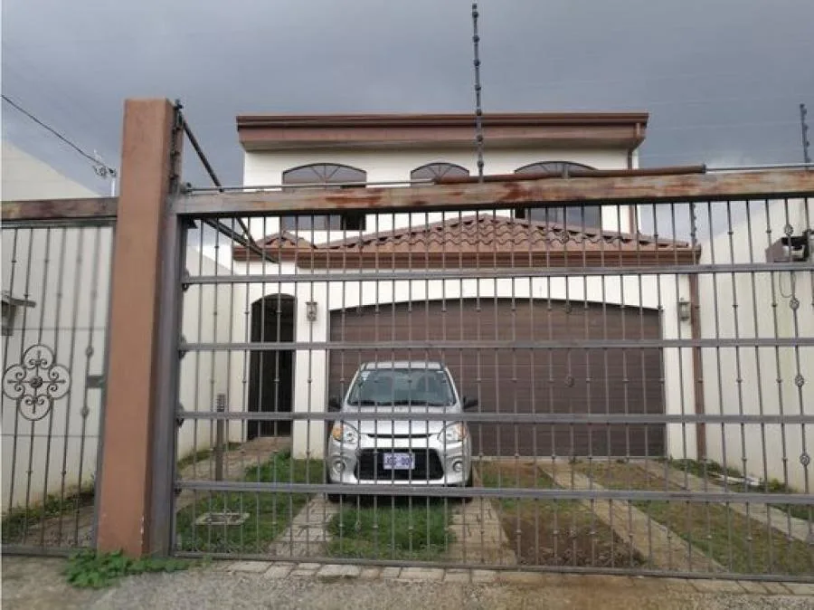 Casa Venta en Heredia, Los Angeles. Res. Abierto-Cod.5PJG9542958 - Venta en Santo Domingo