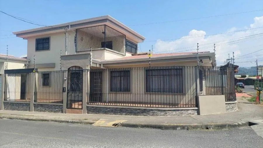 Venta de Casa en AguaCaliente, Cartago. - Venta en Aguacaliente