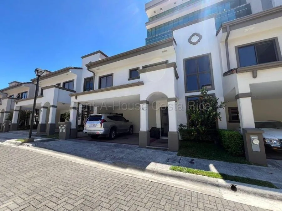 Venta de Casa en Ulloa-Heredia. RAH 26-1600 - Venta en Ulloa
