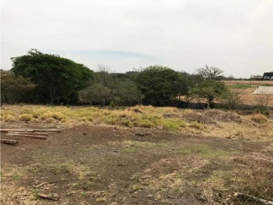 VENTA DE LOTE, ALAJUELA, LA GUACIMA, CONDOMINIO VILLAS DEL ARROYO - Venta en Guácima