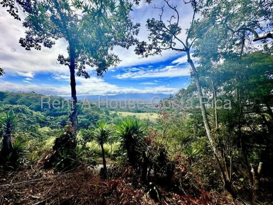Venta de Casa en La Guácima de Alajuela. RAH 26-2065 - Venta en Alajuela