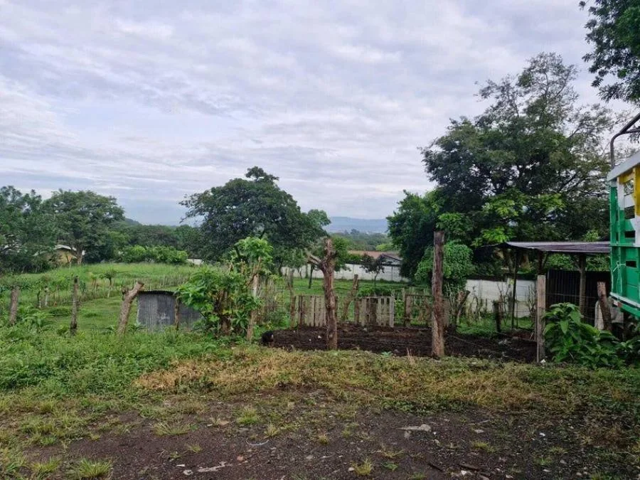 Venta de Lote + Casa en Belén, Heredia. RAH 25-491 - Venta en Belén