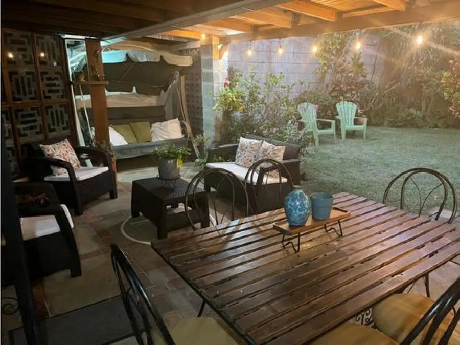 Casa en Venta en Montes de Oca, San Pedro, Res Abierto,2.5PJG9421827 - Venta en Montes de Oca