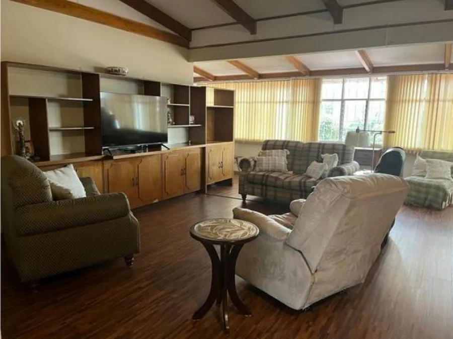 Casa en Venta en Montes de Oca, San Pedro, Res Abierto,2.5PJG9421827 - Venta en Montes de Oca — photo 2