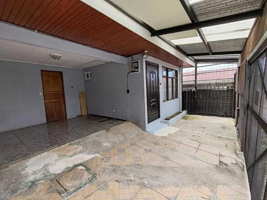 Venta de casa en zona residencial en Sabanilla, Montes de Oca #TY5990 - Venta en Montes de Oca