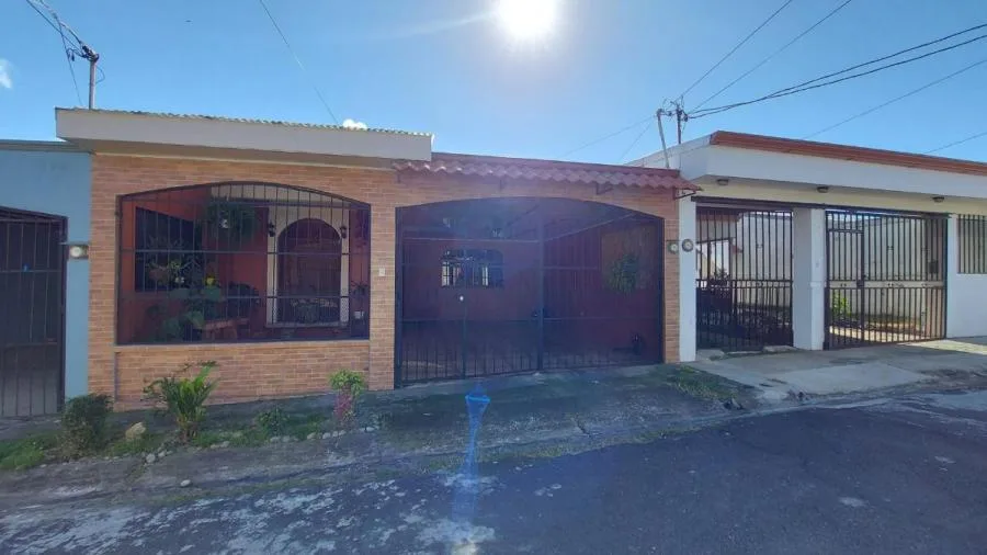 Casa en Venta en San Rafael de Oreamuno, Cartago RAH 232050 - Venta en San Rafael