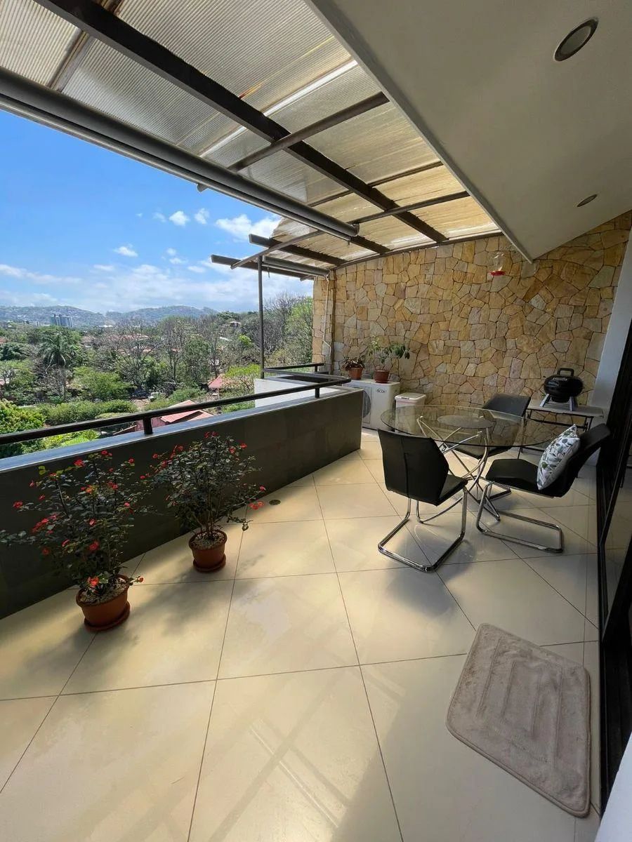 Penthouse en alquiler. Avalon Country Club. Santa Ana MLS 24-1493 - Alquiler / Renta en Santa Ana